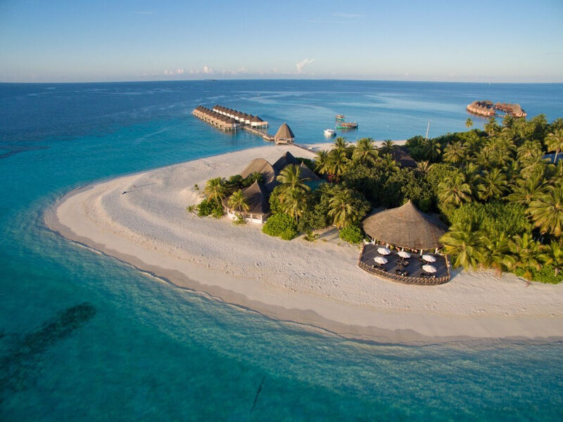 Angaga Island Resort