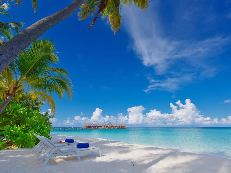 Angaga Island Resort