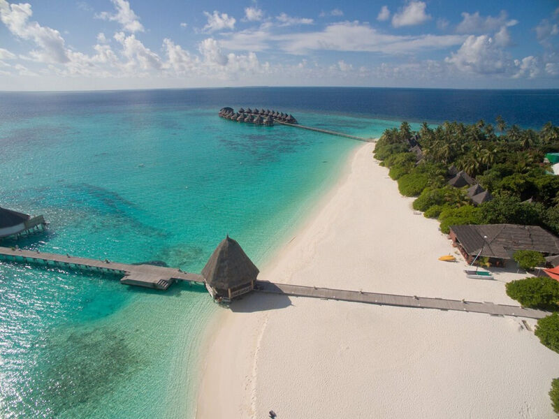 Angaga Island Resort
