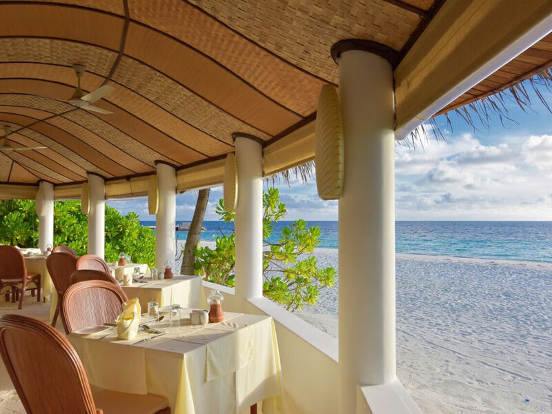 Angaga Island Resort