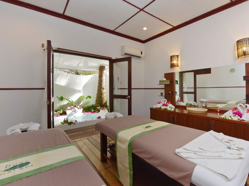 Angaga Island Resort