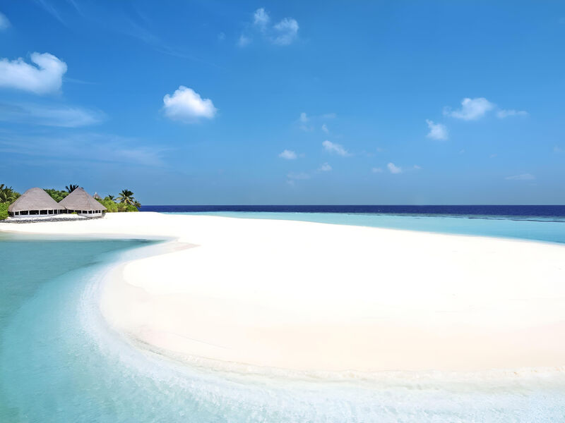 Angaga Island Resort & Spa
