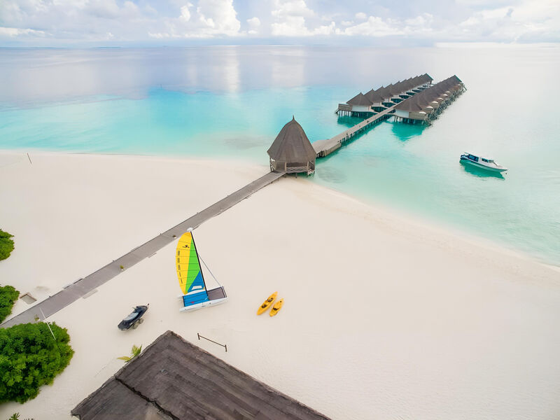 Angaga Island Resort & Spa
