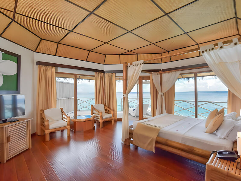 Angaga Island Resort & Spa