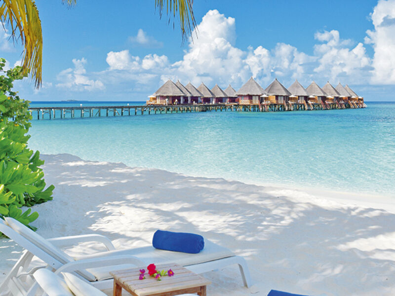 Angaga Island Resort & Spa