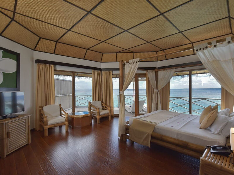 Angaga Island Resort & Spa