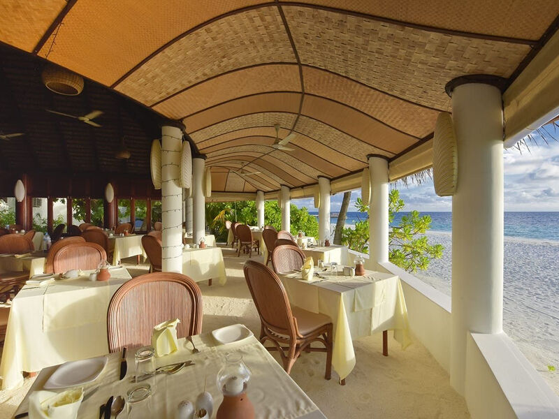 Angaga Island Resort & Spa