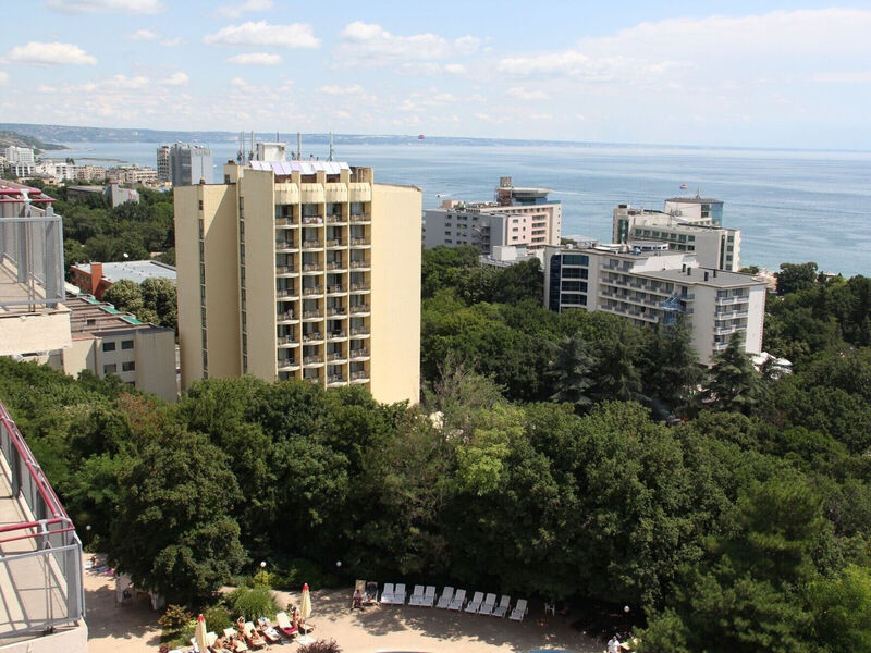 Apollo Golden Sands