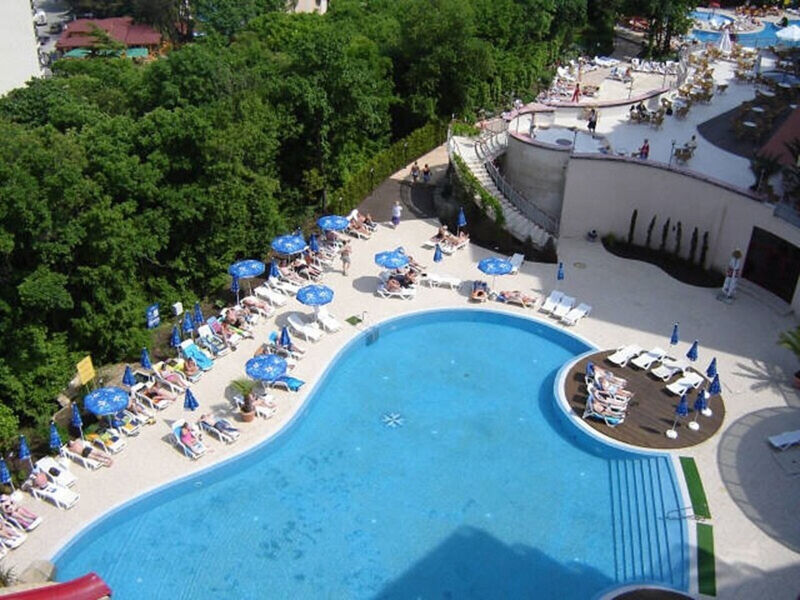 Apollo Golden Sands