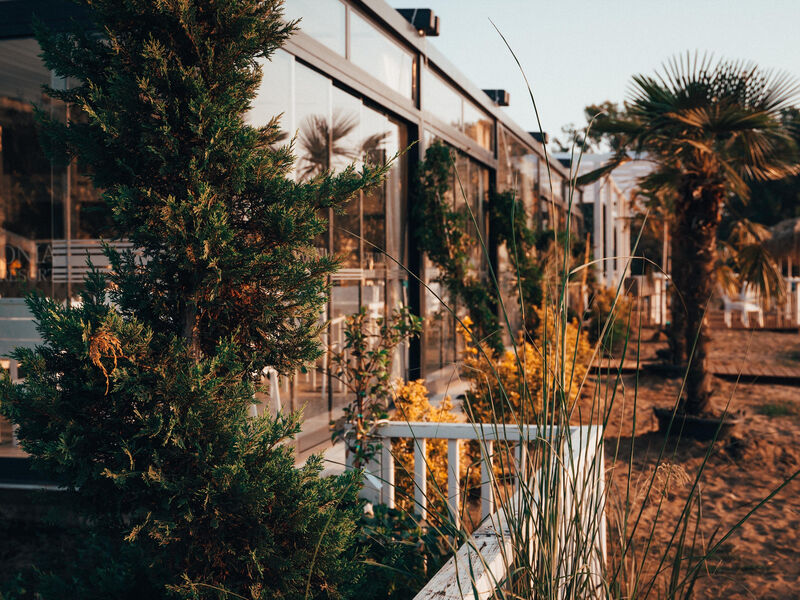 Apolonia Resort