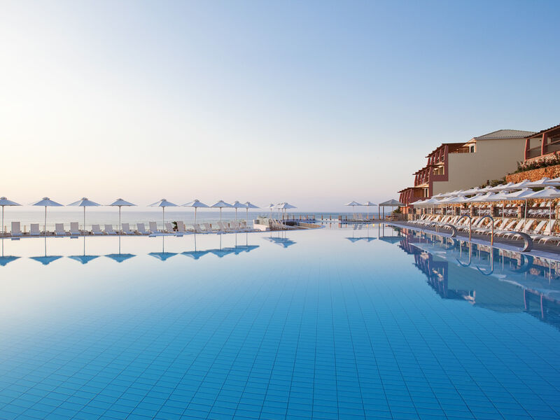 Apostolata Island Resort & Spa