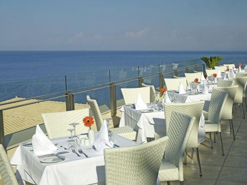 Apostolata Island Resort & Spa