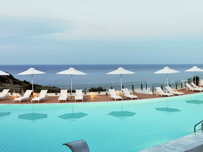 Apostolata Island Resort & Spa