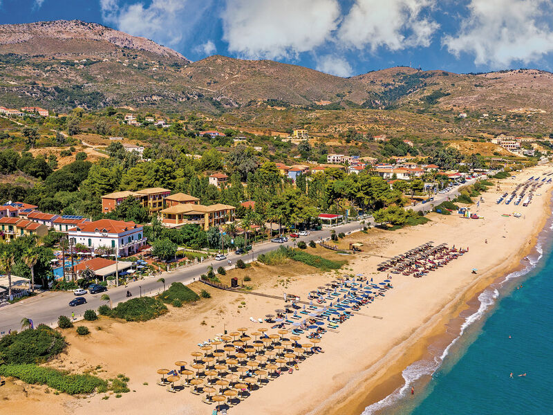 Apostolata Island Resort & Spa
