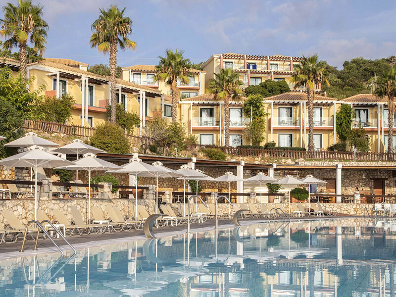 Apostolata Island Resort & Spa
