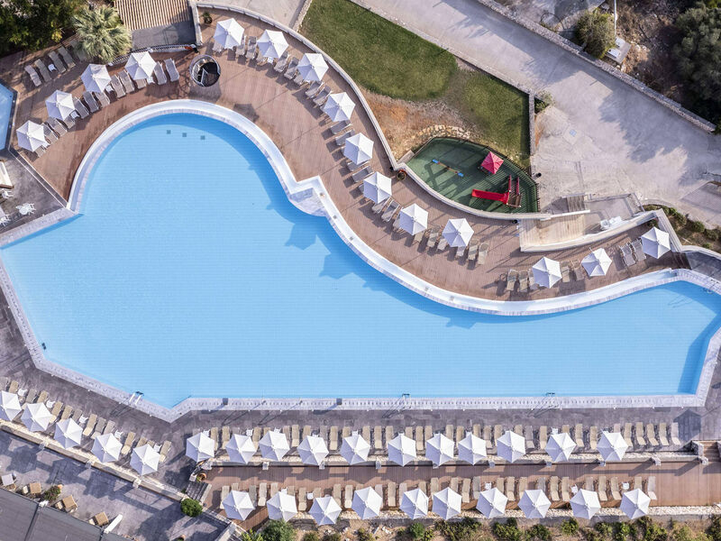 Apostolata Island Resort & Spa