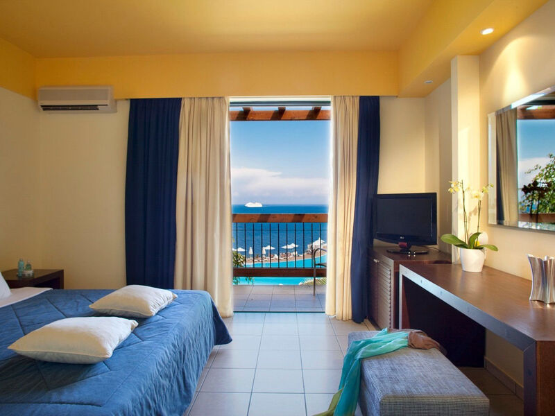 Apostolata Island Resort & Spa