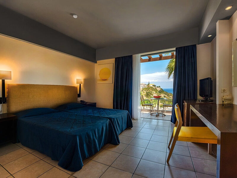 Apostolata Island Resort & Spa