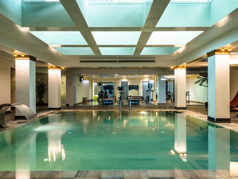 Apostolata Island Resort & Spa