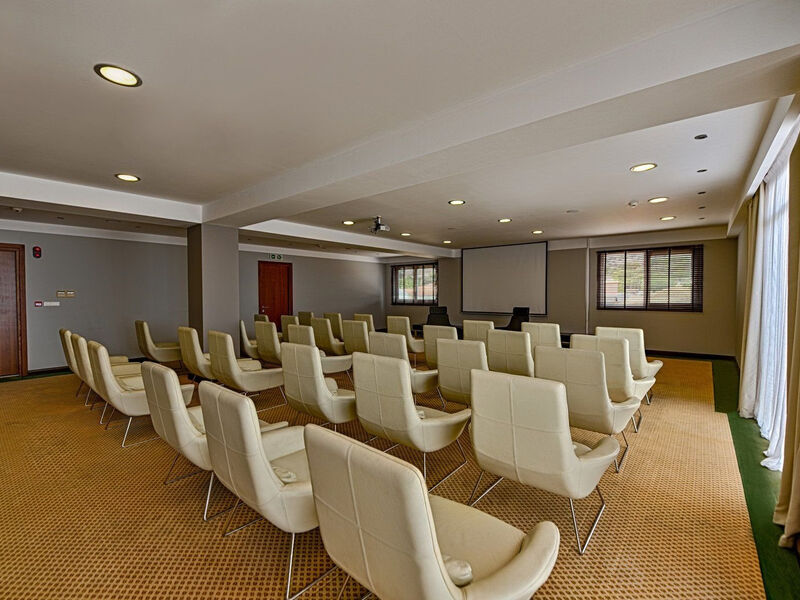 Apostolata Island Resort & Spa