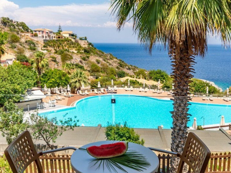 Apostolata Island Resort & Spa