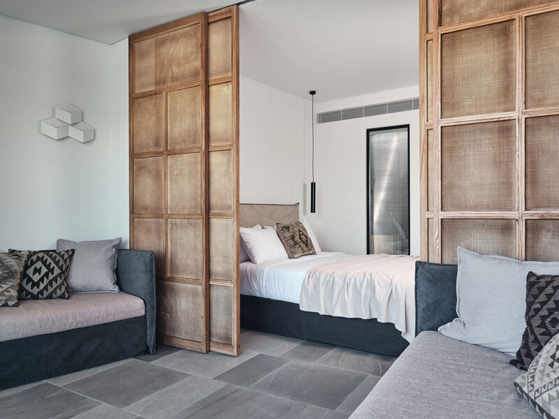 Aqua Bay Suites