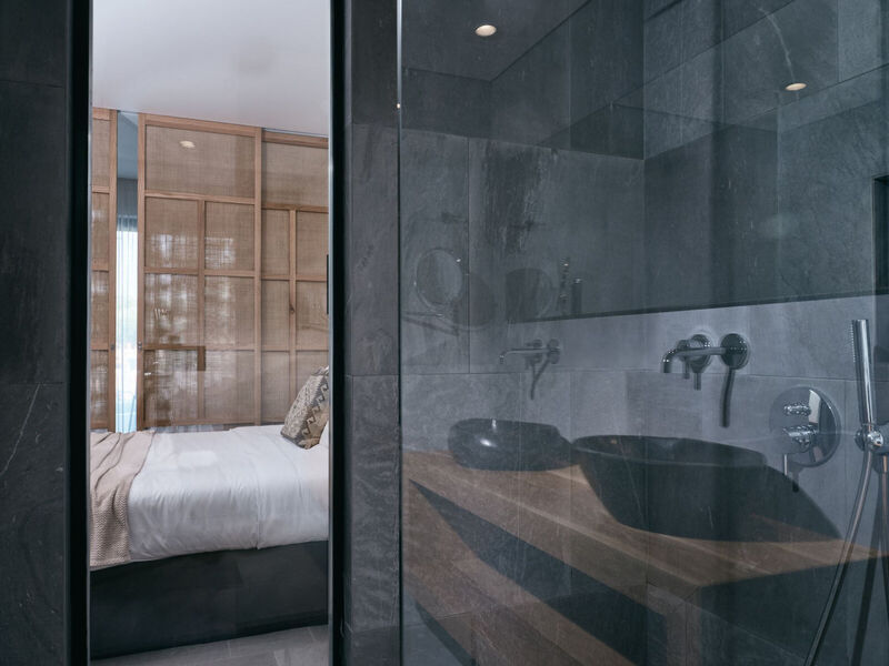 Aqua Bay Suites