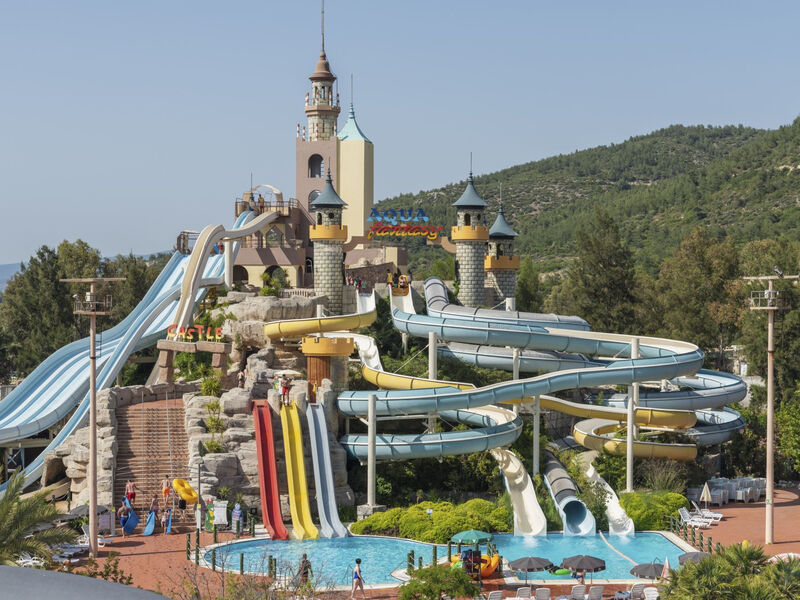 Aqua Fantasy Aquapark Hotel and Spa
