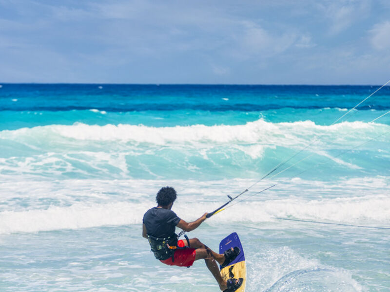 Aqua Heneish Beach