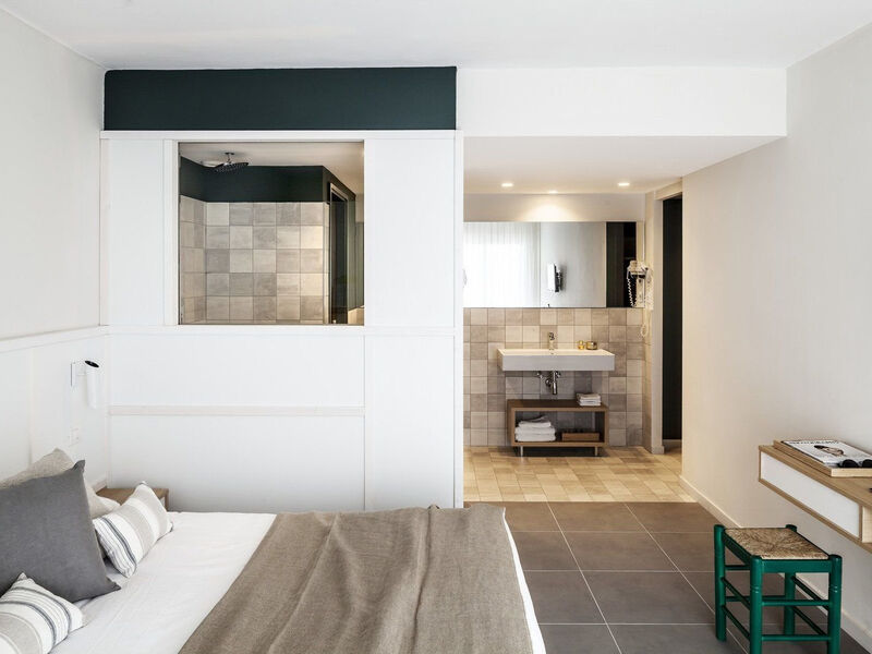 Aqua Hotel Bertran Park