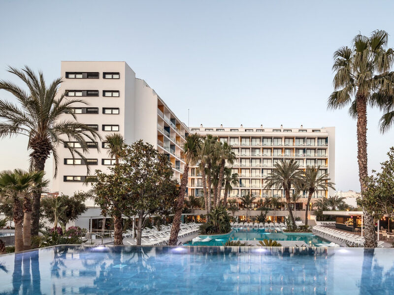 Aqua Hotel Silhouette & Spa