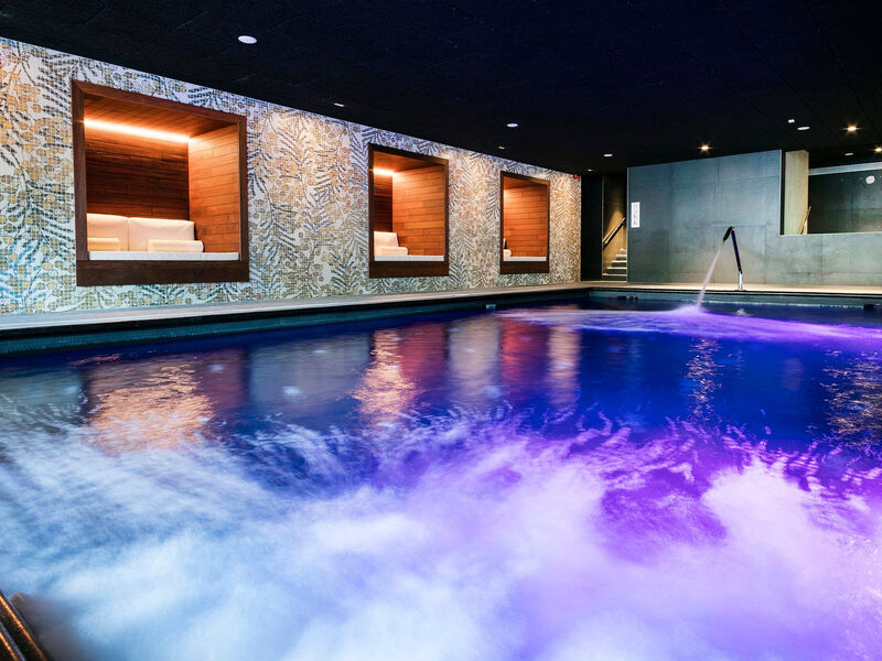 Aqua Hotel Silhouette & Spa