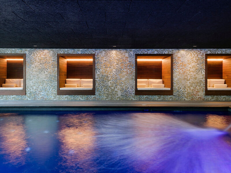 Aqua Hotel Silhouette & Spa