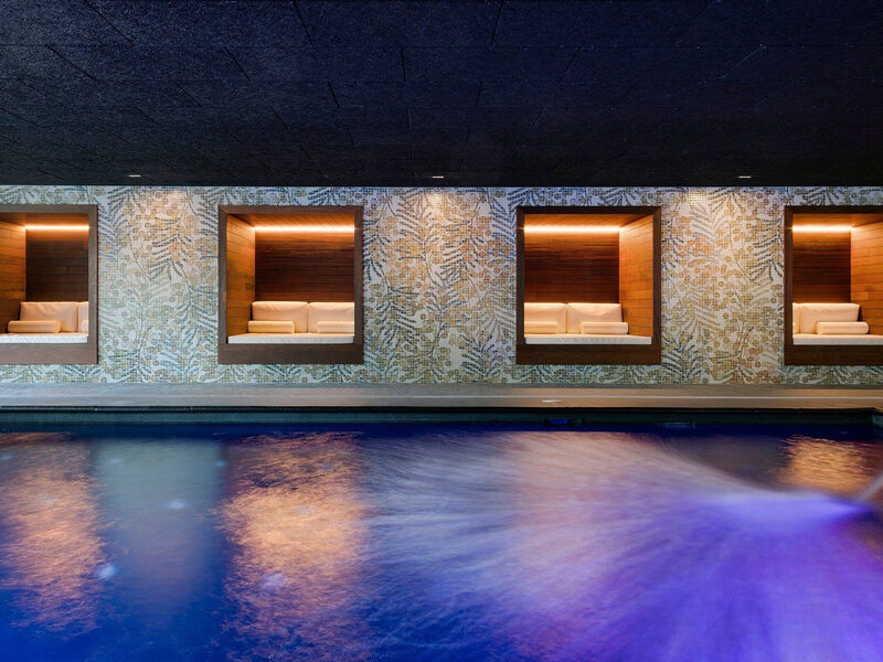 Aqua Hotel Silhouette & Spa