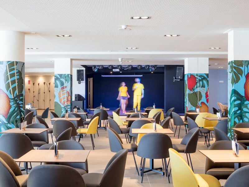 Aqua Hotel The Breeze