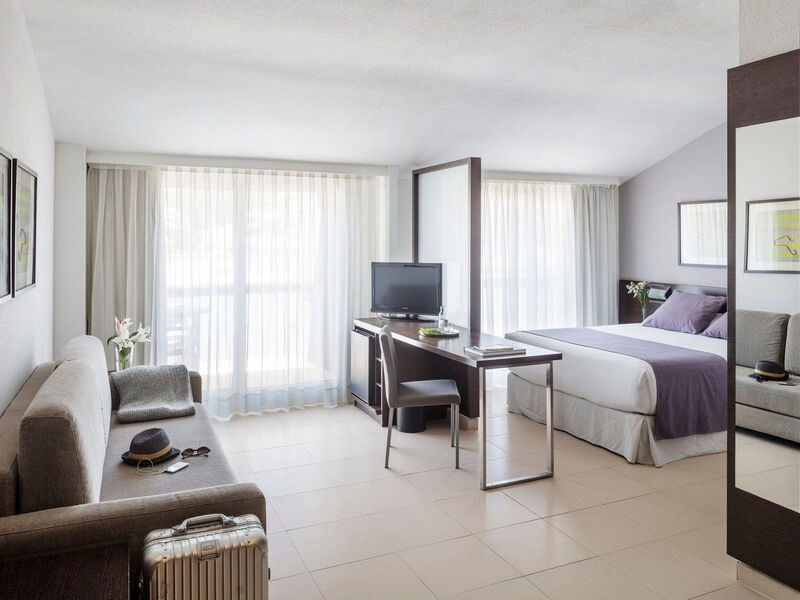 Aqua Hotel The Breeze