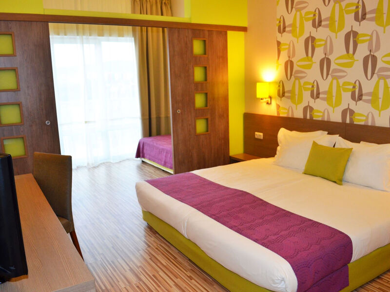 Aqua Nevis Clubhotel