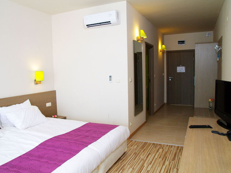 Aqua Nevis Clubhotel
