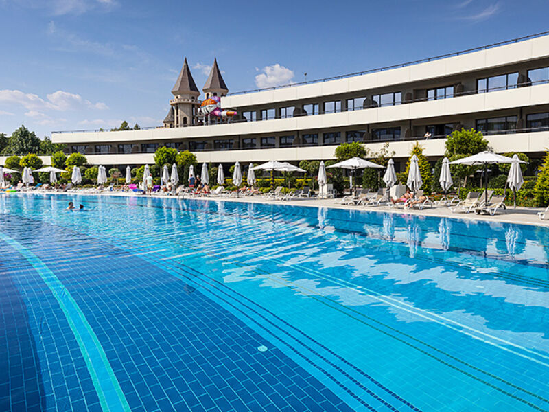 Aqua Paradise Resort