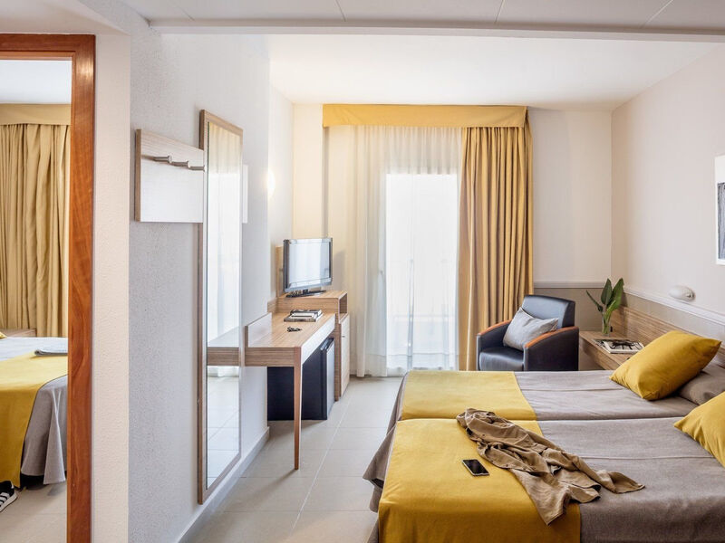 Aqua Promenade & Spa