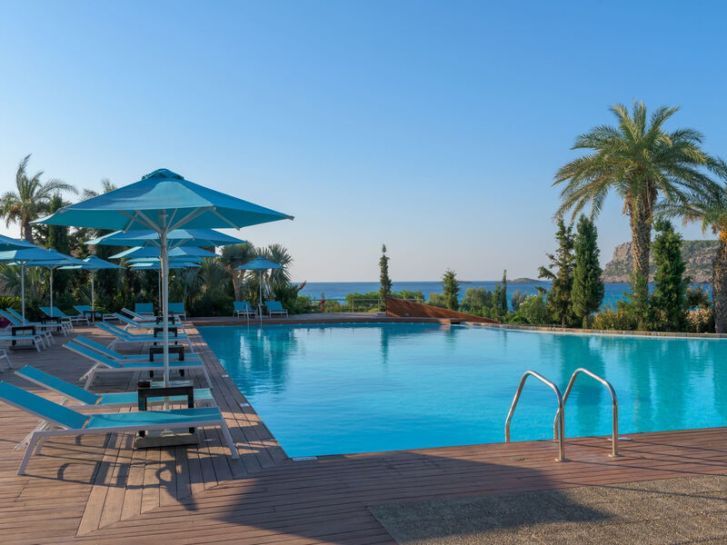 Aquagrand Artistic Luxury Beach Resort