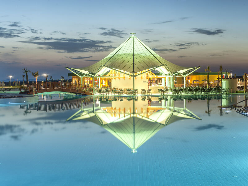 Aquasis Deluxe Resort