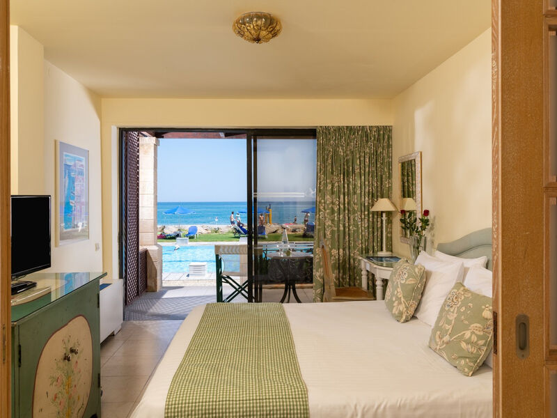 Aquila Rithymna Beach