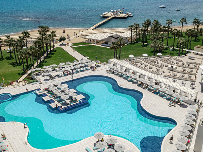 Arcanus Side Resort