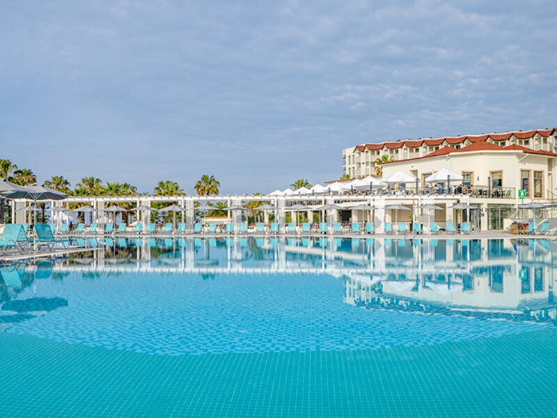 Arcanus Side Resort