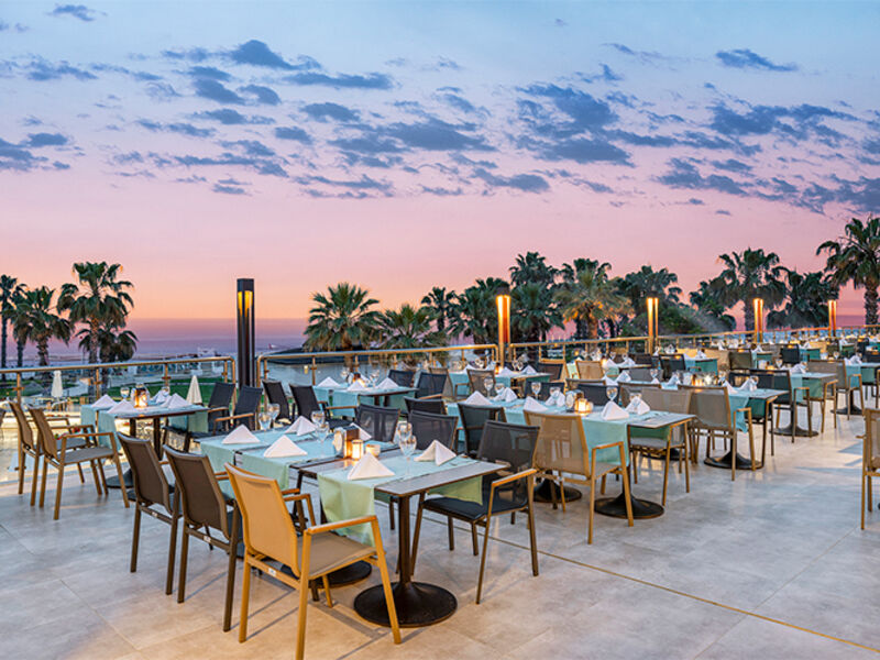 Arcanus Side Resort