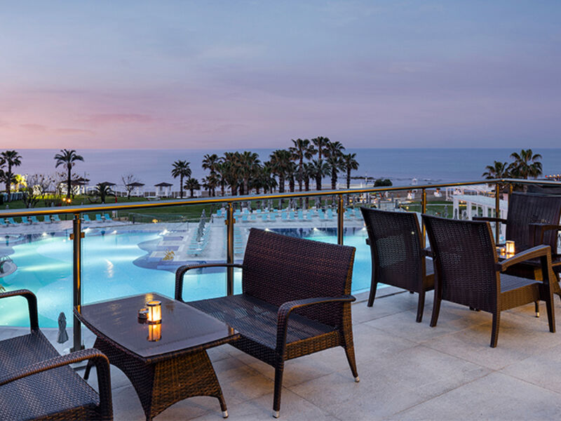 Arcanus Side Resort