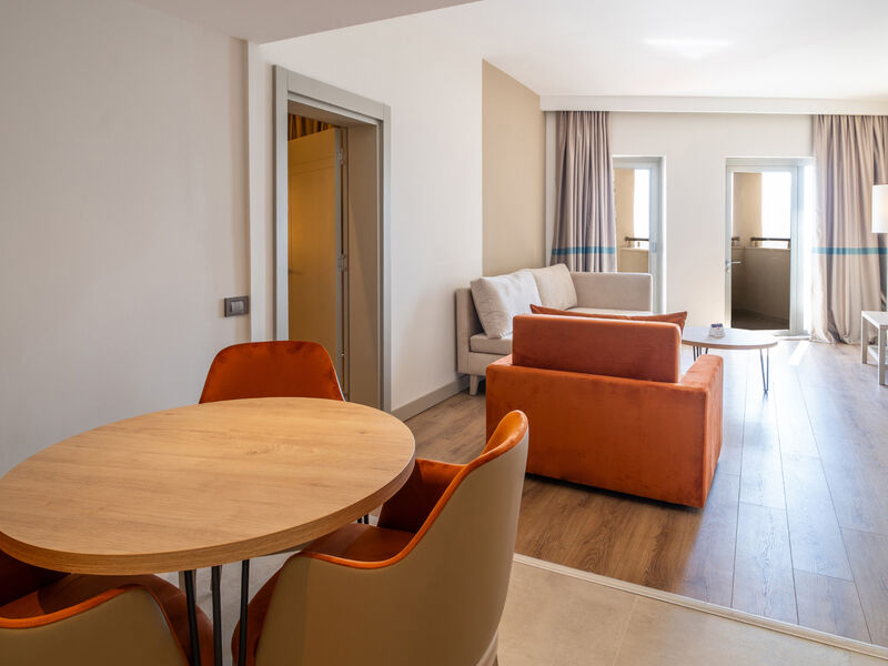 Arcanus Side Resort