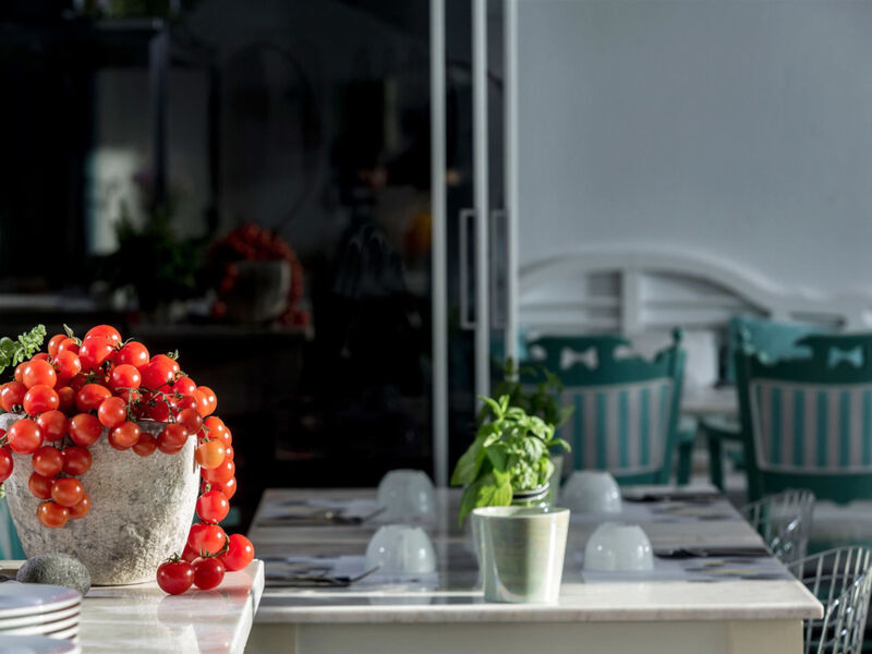 Aressana Spa Hotel & Suites