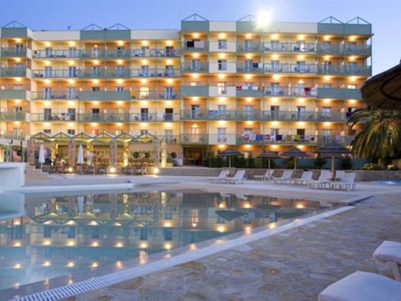 Ariti Grand